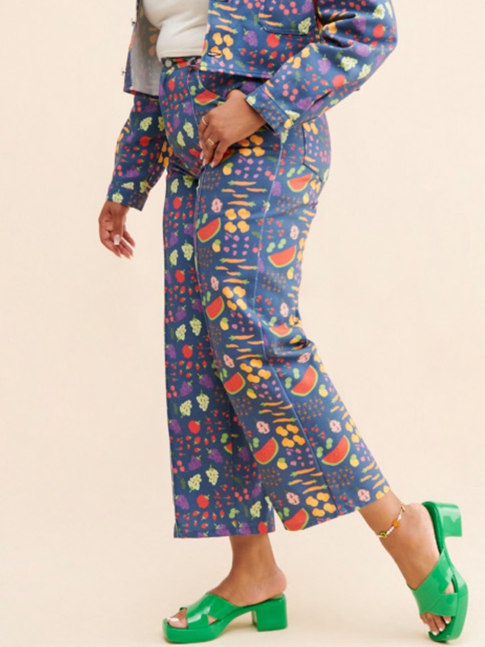 Woman's Blue Patterned High-Rise Wide Leg Jeans